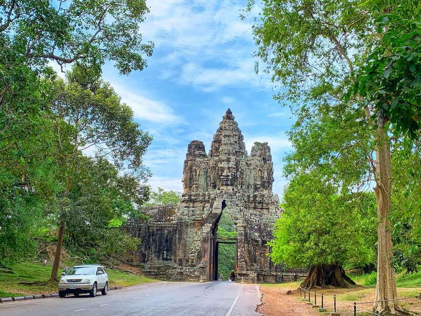 Siem Reap: Angkor Wat Private Tour by Tuk-Tuk - A practical Angkor day for about $16 per group
