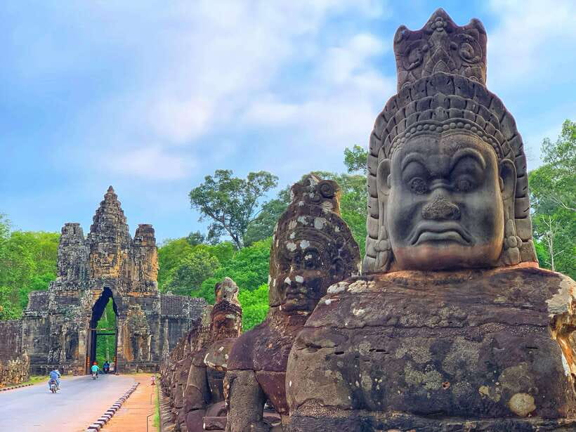 Siem Reap: Angkor Wat Private Tour by Tuk-Tuk - Driver service makes or breaks the day