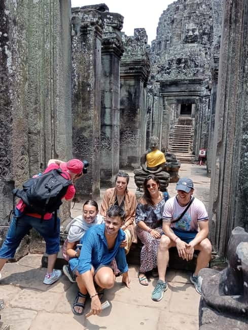 Siem Reap: Angkor Wat Small-Group Day Tour - Tuk-tuk or air-conditioned van