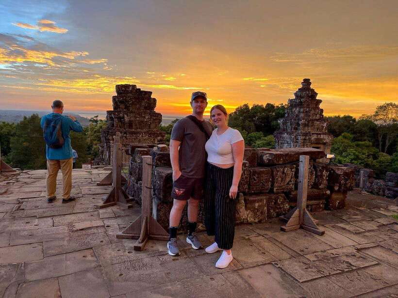 Siem Reap: Angkor Wat Small-Group Day Tour and Sunset - Why this $28 tour offers good value