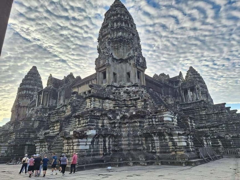 Siem Reap: Angkor Wat Small-Group Day Tour - From Siem Reap to Ta Prohm