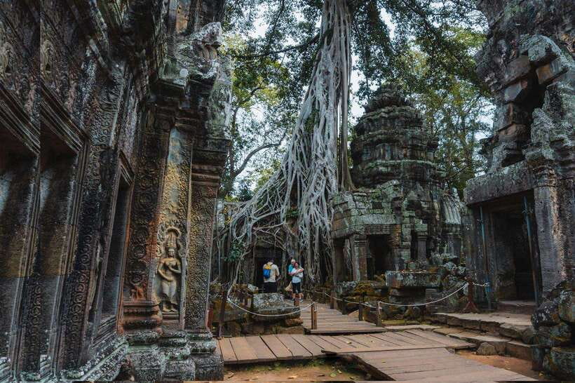 Siem Reap: Angkor Wat Small-Group Full Day Tour and Sunset - What the $32 price really covers