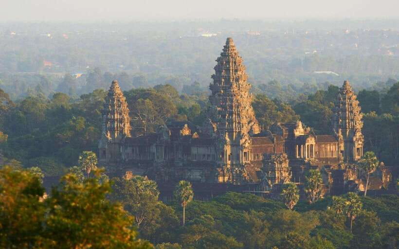 Siem Reap: Angkor Wat Small-Group Full Day Tour and Sunset - Ta Prohm and the power of the trees