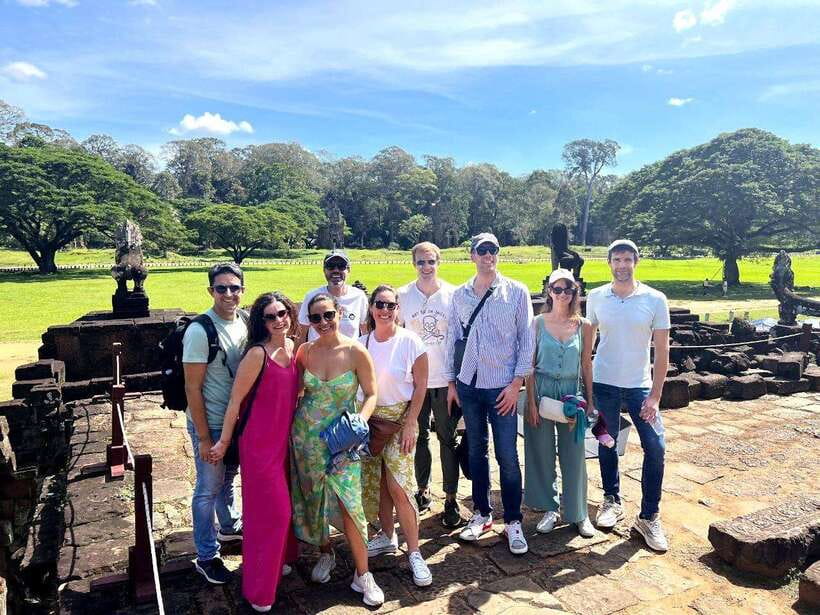 Siem Reap: Angkor Wat: Small-Group Sunrise Tour - Why sunrise at Angkor Wat is worth the alarm