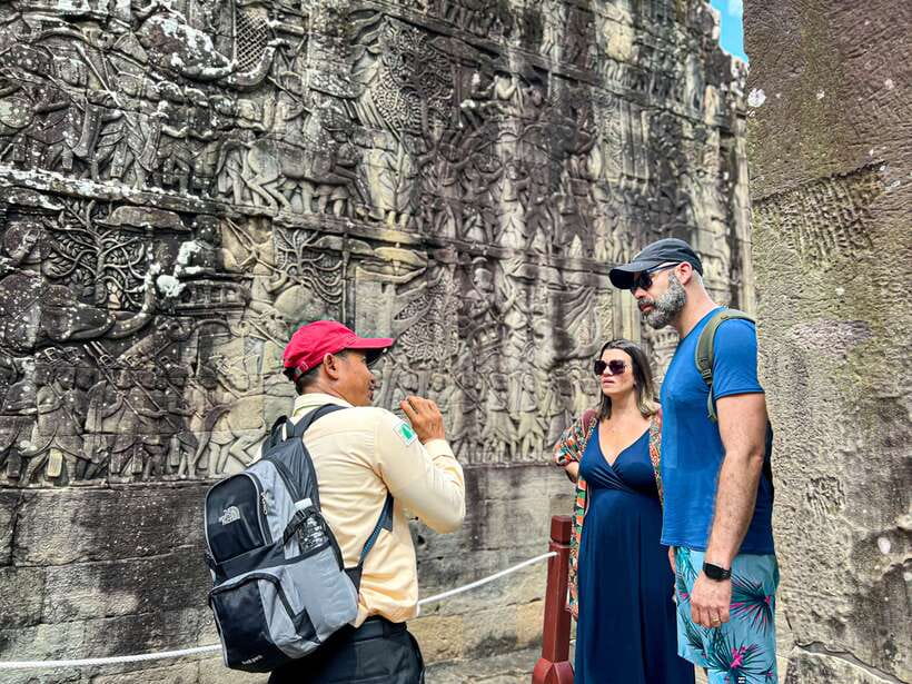 Siem Reap: Angkor Wat Small-Group Sunrise Tour & Breakfast - Sunrise at Angkor Wat before the crowds
