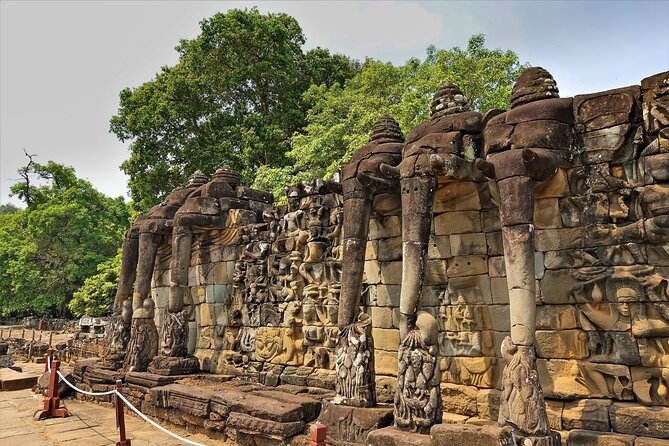 Siem Reap: Angkor Wat Sunrise Bike Tour & Jungle Breakfast - How difficult is the 22 to 25 kilometer ride?