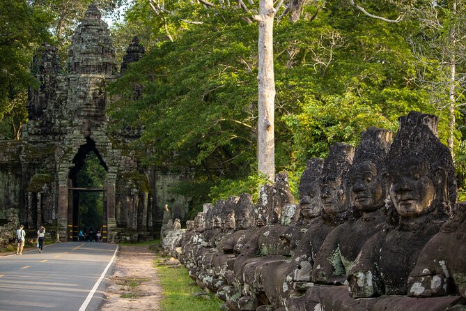 Siem Reap: Angkor Wat Sunrise & Explore Angkor Temples With Guide - Banteay Kdei, a quieter ruin after the crowds