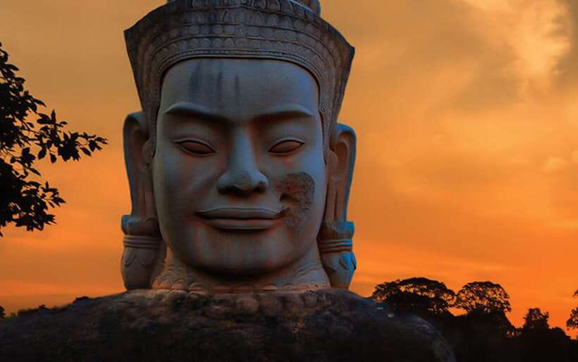 Siem Reap: Angkor Wat Sunrise or Sunset Guided Tour - Ta Keo and the final climb