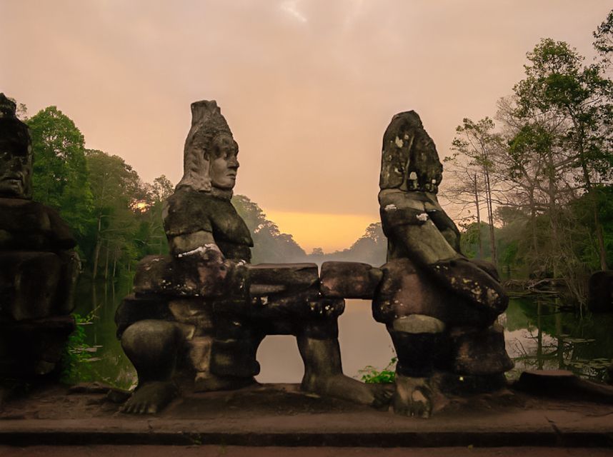 Siem Reap: Angkor Wat Sunrise or Sunset Guided Tour - Banteay Kdei and the quieter side of the park