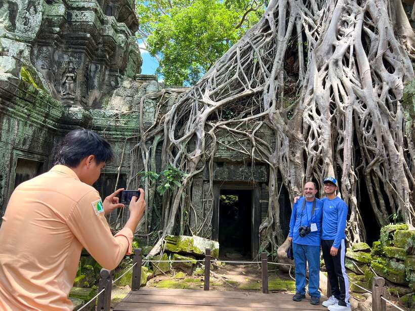 Siem Reap: Angkor Wat Sunrise Small Group tour and Breakfast - Breakfast beside Srah Srang and palm cake in Preah Dak