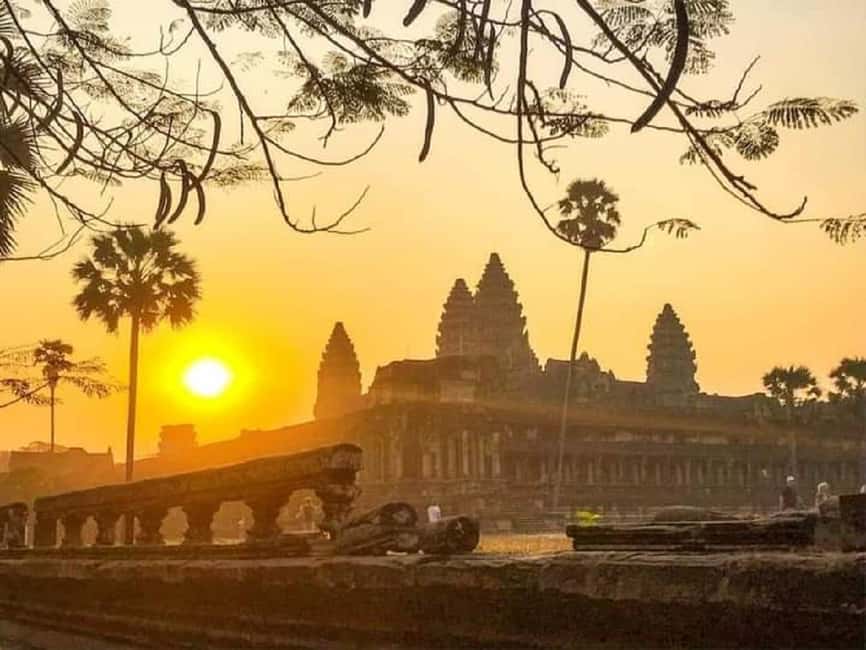 Siem Reap: Angkor Wat Sunrise Tour with Spanish Guide - Why the Angkor Wat sunrise is worth the early alarm
