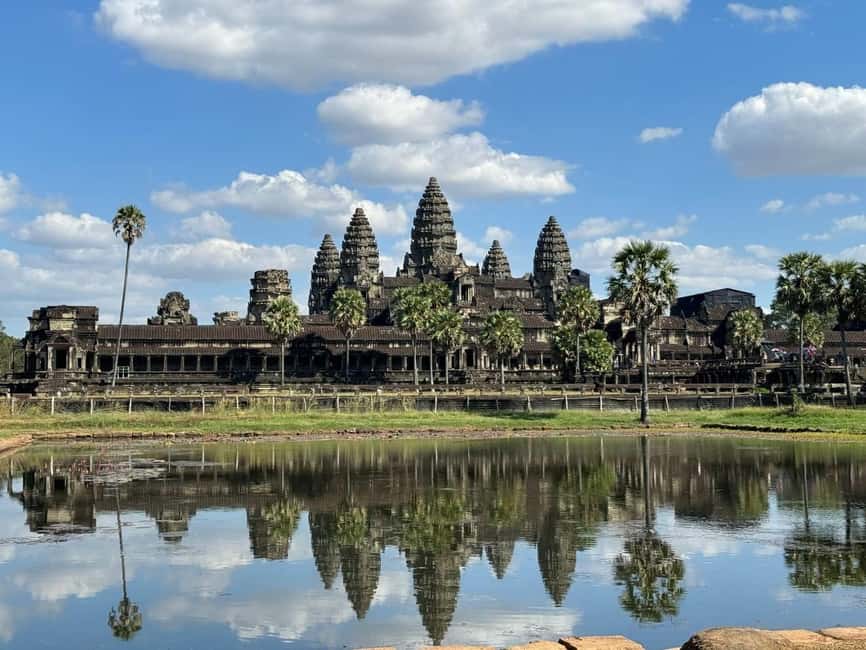 Siem Reap: Angkor Wat Tour with French-Speaking Guide - Angkor with a French-speaking guide