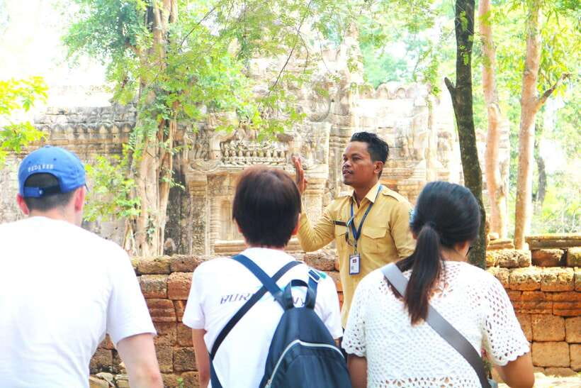 Siem Reap: Angkor Wat with German or English Guided Tour - Angkor Thom and the southern gate