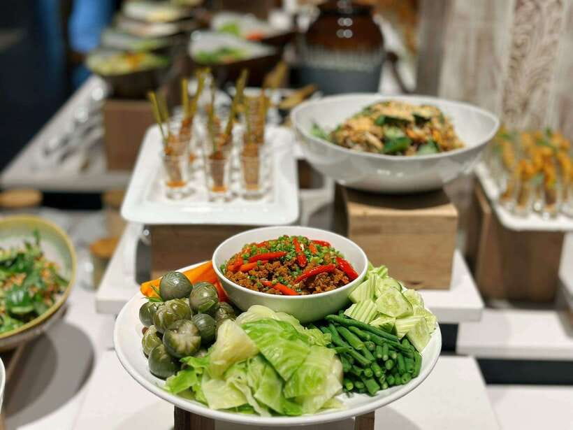 Siem Reap: Apsara Dance Show and Dinner with Hotel Pickup - Should you book this Apsara dinner?