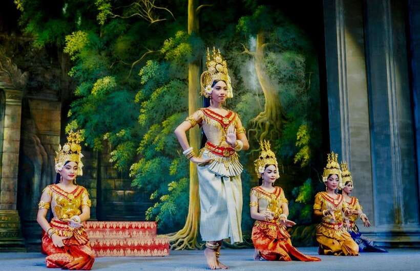 Siem Reap: Apsara Dance Show with Buffet Dinner & Tuk-Tuk... - Key points to know before booking