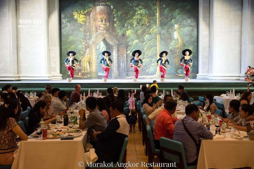 Siem Reap: Apsara Show Including Dinner & Hotel Pickup - The dance show gives the meal a sense of place