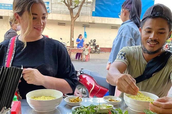 Siem Reap Authentic Breakfast and Market Tour - Tuk-tuk transport and the early start