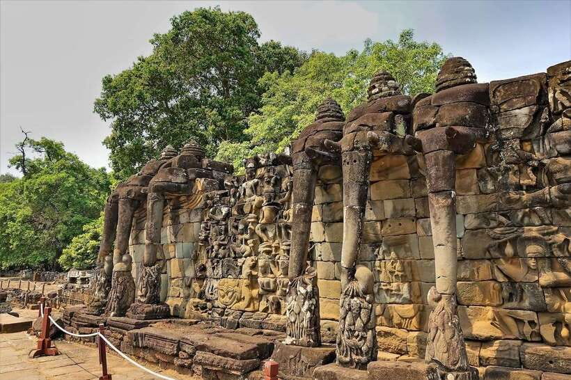 Siem Reap: Bike the Angkor Temples - Full-Day 30km Tour - Bike quality, support and family arrangements
