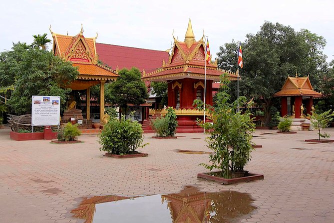 Siem Reap City Tour - Wat Preah Prom Rath brings the morning back to Buddhist life