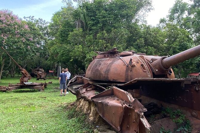 Siem Reap City Tour with War Museum and Killing Field - War Museum: tanks, helicopters, and hard questions