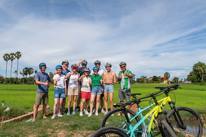 Siem Reap Countryside Bike Tour / E-Bike or Tuk Tuk - Wat Po Banteaychey and the temple stop