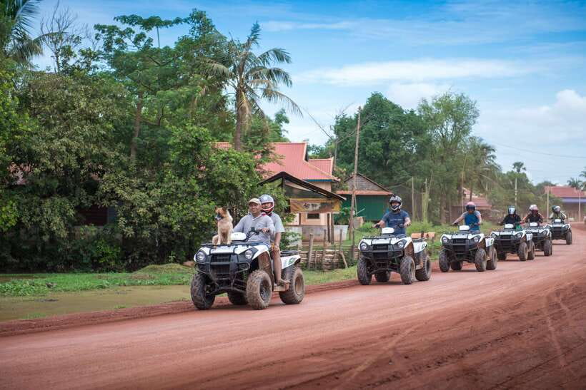 Siem Reap: Countryside Quad Bike Sunset Adventure - Leaving Siem Reap by tuk tuk