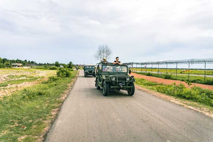 Siem Reap: Countryside Sunset Jeep Tour / SUV Available - Guides, Conversation, and the Human Side