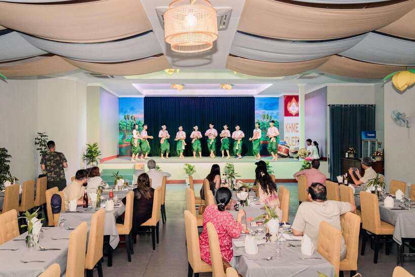 Siem Reap: Dinner and Traditional Show with Hotel Transfer - Is the $18 price good value?