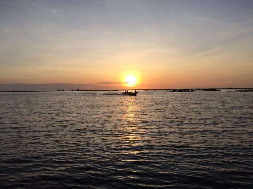 Siem Reap Floating Village Tour, Kompong Phluk Tour - Arriving at the stilt village
