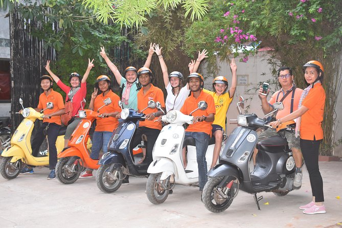 Siem Reap Food Tour by Vespa - Stop one: Sombai rice liqueurs and inventive tastings