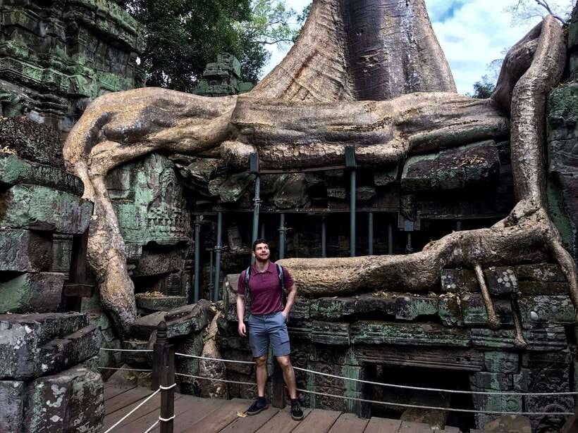 Siem Reap: Full Day Angkor Wat Temple Experience with Sunset - Bayon’s smiling stone faces