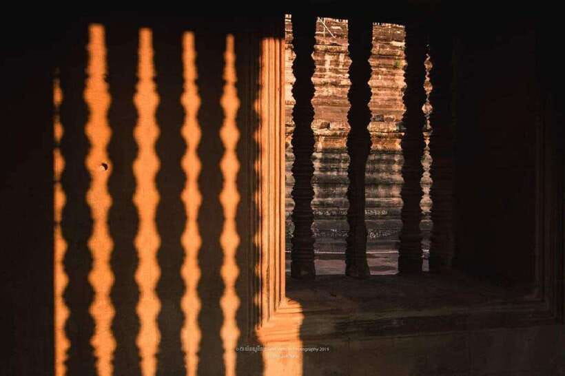Siem Reap: Full Day Angkor Wat Temple Tour with Sunset - Phnom Bakheng and the sunset finish