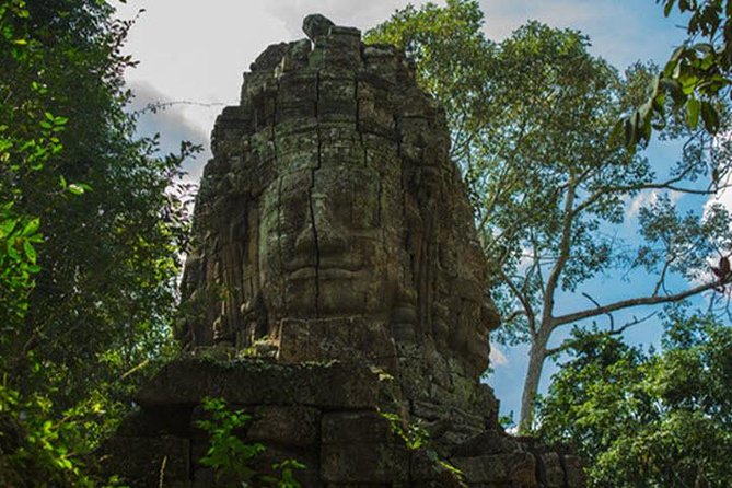 Siem Reap Full Day Angkor Wat Tour Small Group - Angkor Thom and Bayon: a huge ancient city, then a face-to-face temple