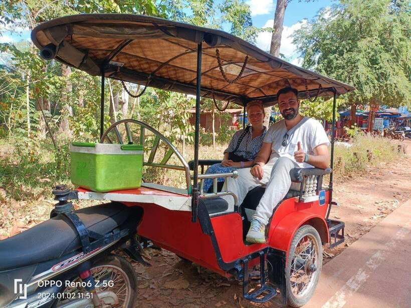 Siem Reap: Grand Circle Temples Tour With Private Tuk-Tuk - East Mebon: brick, towers, and a change of scale