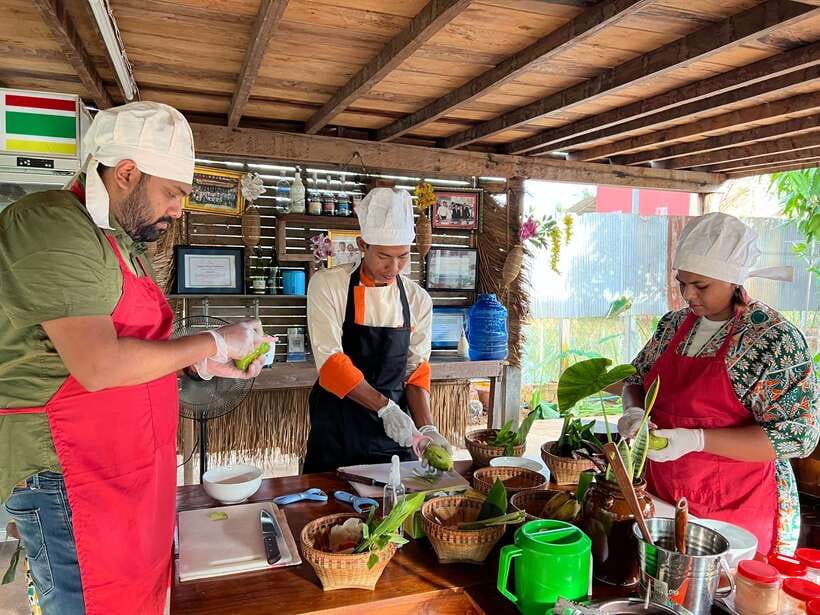 Siem Reap: Guided Day Trip to Local Village & Cooking Class - Walking through rural life after lunch