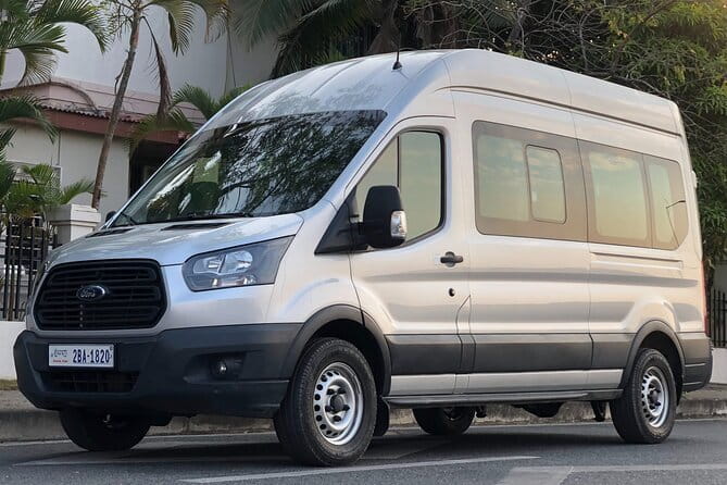 Siem Reap International Airport Transfers - Choosing the right vehicle for your party