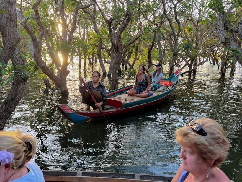 Siem Reap: Kampong Phluk Floating Village Tour with Boat - The mangrove canoe costs $5 extra