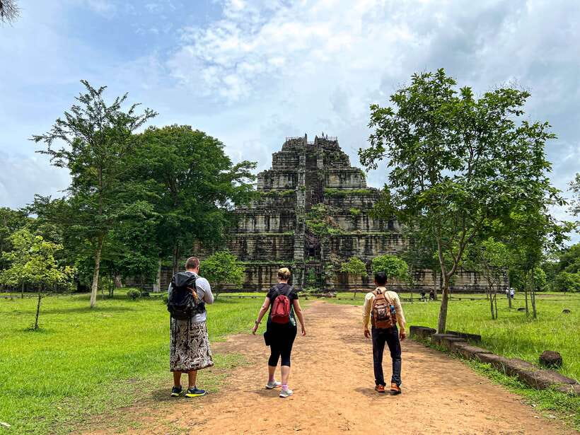 Siem Reap: Koh Ker, Beng Mealea, & Banteay Srei Join-in Tour - Beng Mealea: broken stone and jungle growth