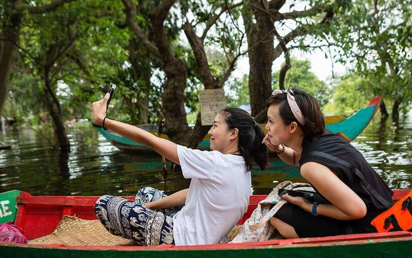 Siem Reap: Kompong Phluk Floating Village Half-Day Tour - The optional flooded forest canoe ride