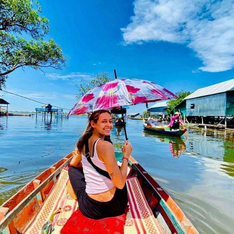 Siem Reap: Kompong Phluk Floating Village with Transfers - Crossing Tonlé Sap by boat