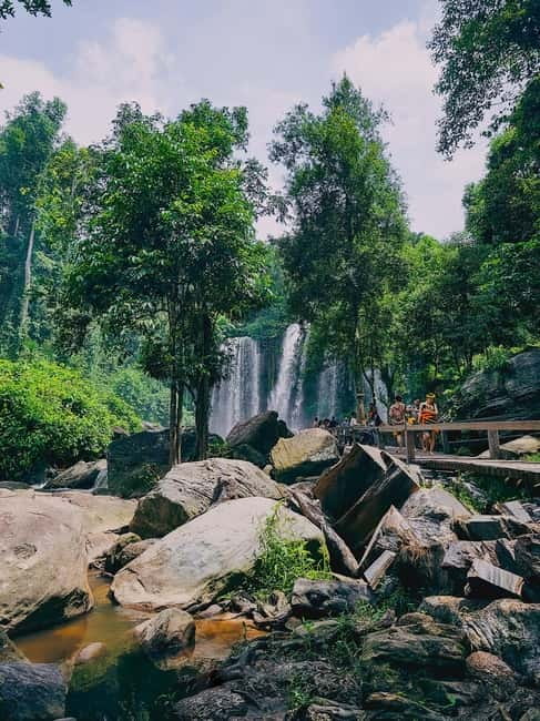 Siem Reap: Kulen Mountain, Beng Mealea, and Kampong Phluk - What the guide and vehicle add to the day
