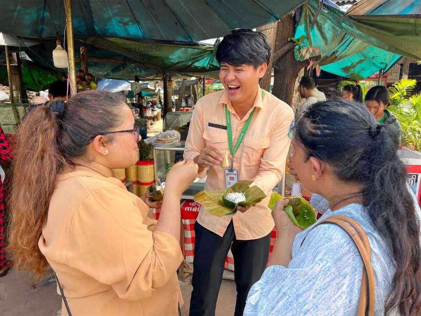 Siem Reap: Kulen Mountain Small Group Tour with Picnic Lunch - The road from Siem Reap to Preah Dak