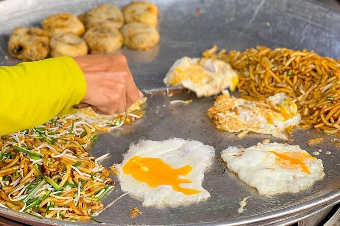 Siem Reap: Local Street Food Experience by Tuk-Tuk - What the tuk-tuk ride adds