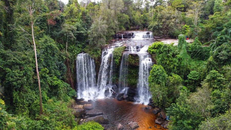 Siem Reap: Magical Kulen Mountain by Cambodiajeep - The quiet pagoda on the mountaintop