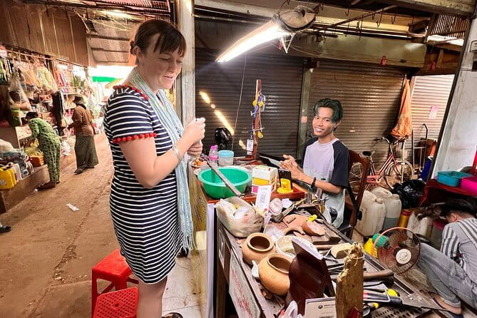 Siem Reap: Morning Bike Tours with Local Market & Lunch - A quiet stop at a Buddhist temple