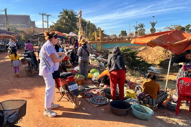 Siem Reap: Morning Bike Tours with Local Market & Lunch - At the southern Siem Reap market