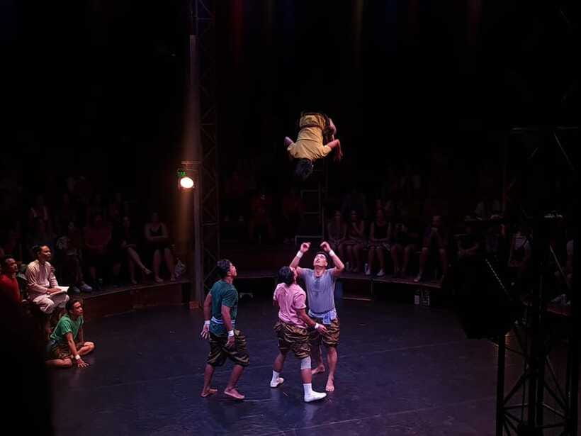 Siem Reap: Phare Circus Ticket with Tuk Tuk Transfer - How the Schedule Works