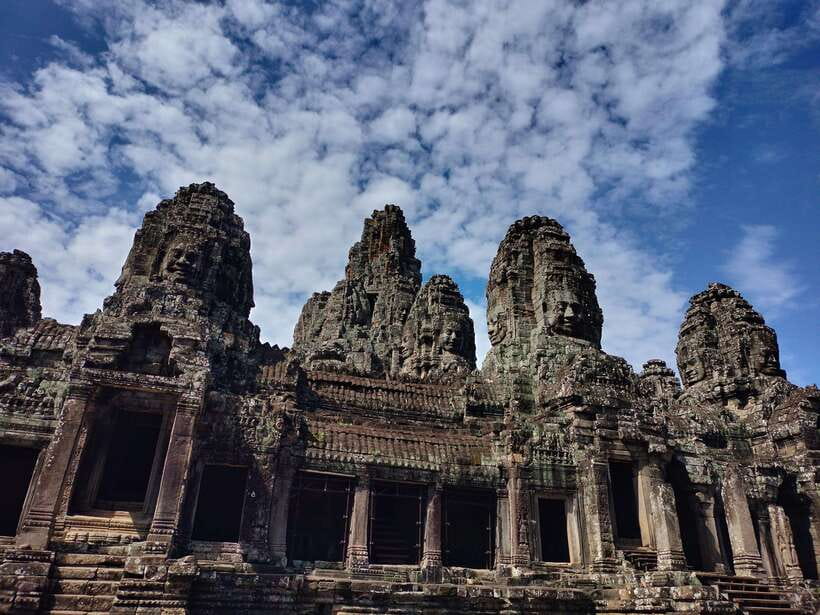 Siem Reap Private Tour: Angkor Wat Sunrise And Banteay Srei - Banteay Srei’s careful carvings