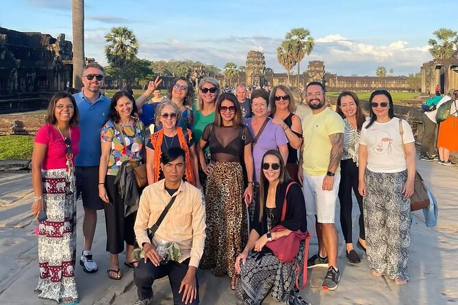 Siem Reap Shared Full-Day Guided Tour of Angkor Temples - Bayon and its maze of smiling faces