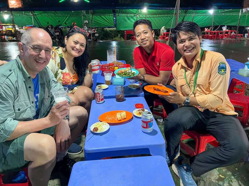 Siem Reap: Street Food Experience by Tuk-Tuk - Tuk-tuk travel turns the city into part of dinner